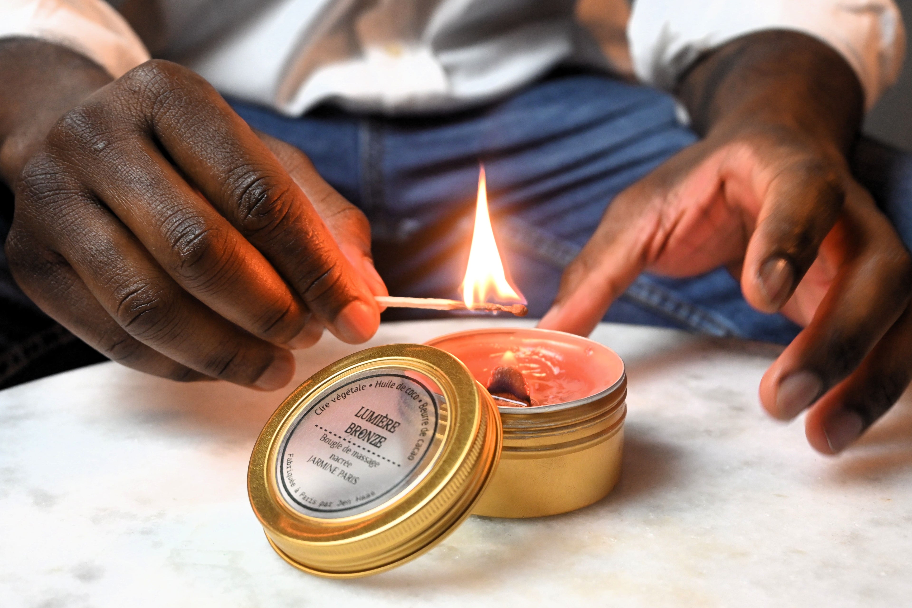 LUMIÈRE - Bougie de massage satinée