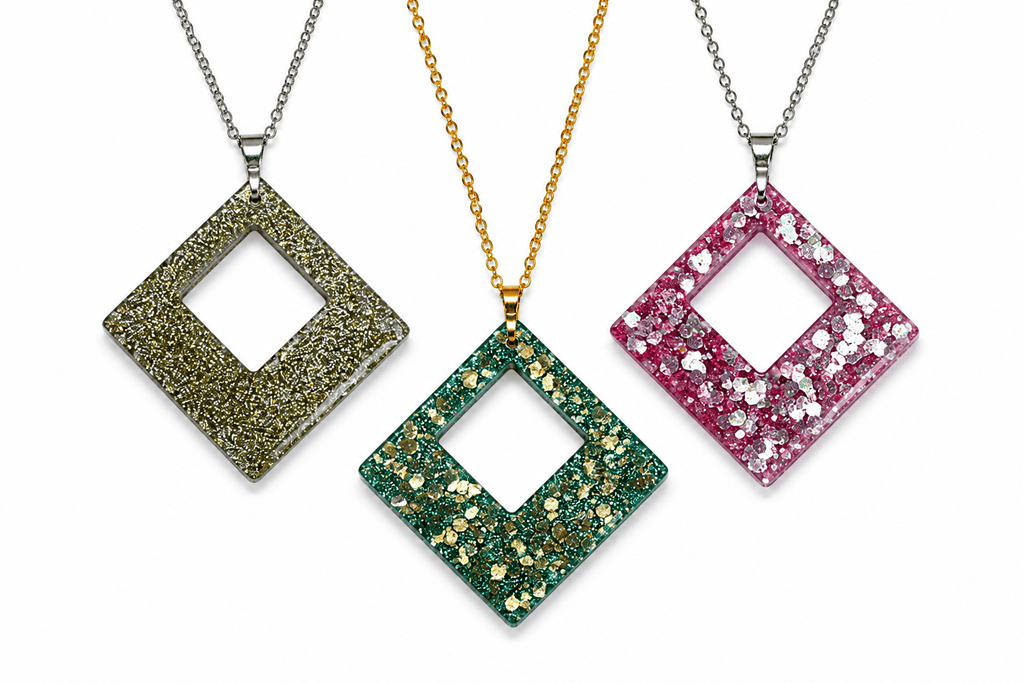 Collier - Carré Graphique
